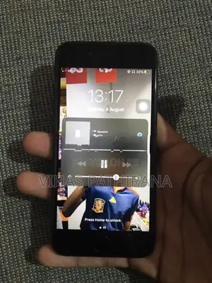 Apple iPhone 7 (Used)