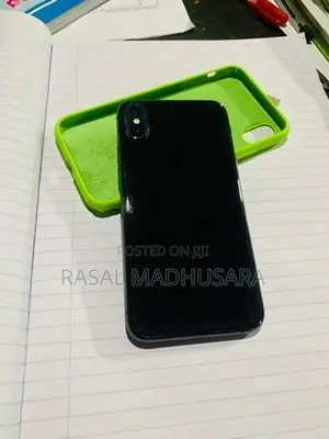 Apple iPhone XS (Used)