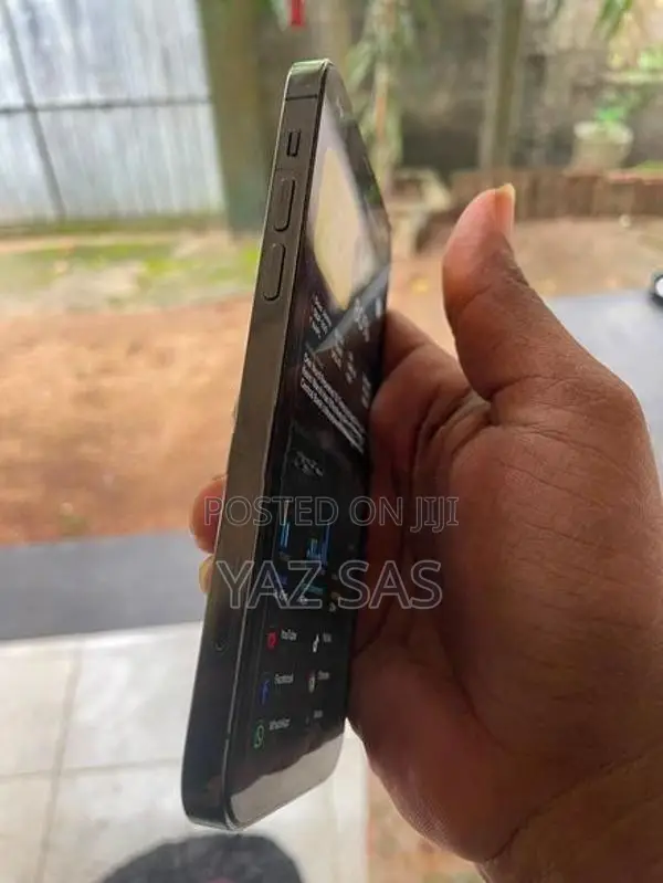 Apple iPhone 12 Pro (Used)