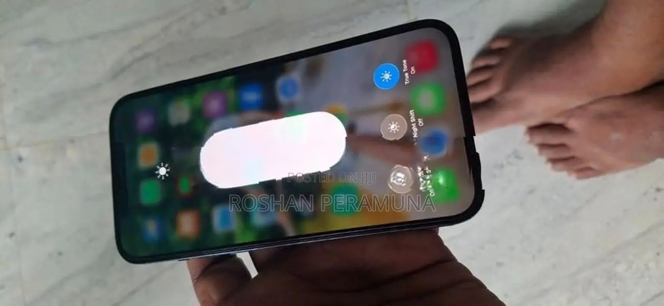 Apple iPhone 12 Pro Max good phone (Used)