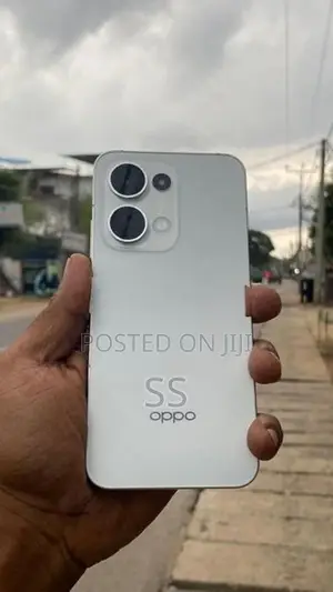 Oppo Reno 13 (Used)
