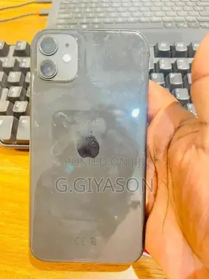 Apple iPhone 11 (Used)