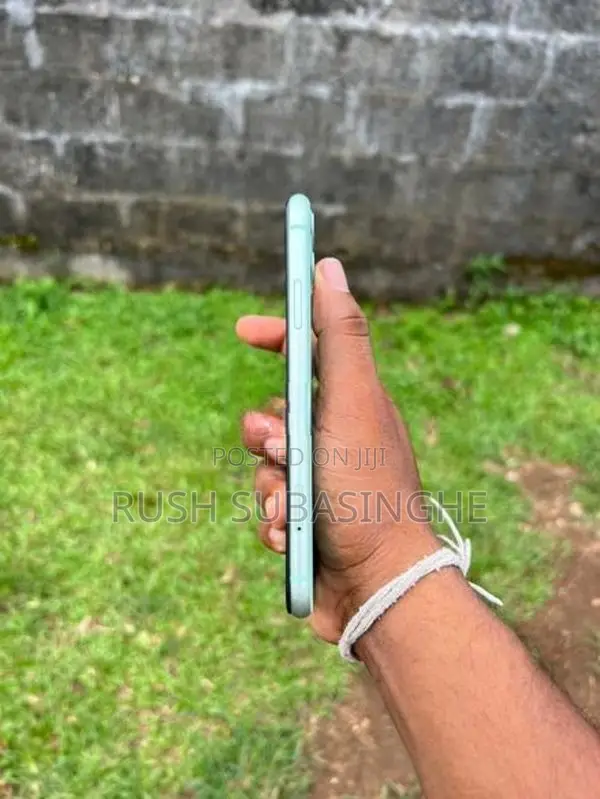 Apple iPhone 11 128GB (Used)