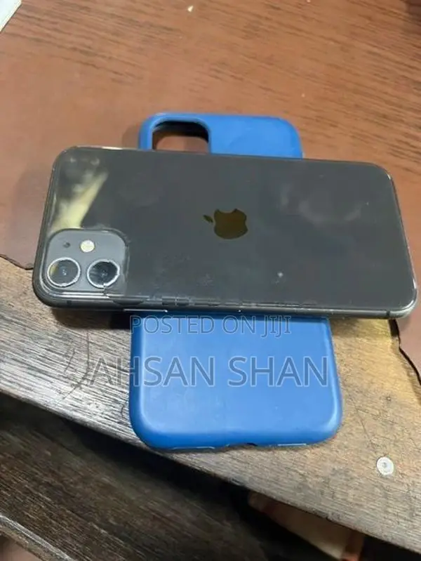 Apple iPhone 11 (Used)