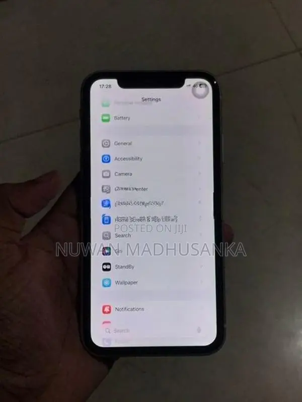 Apple iPhone 11 White (Used)