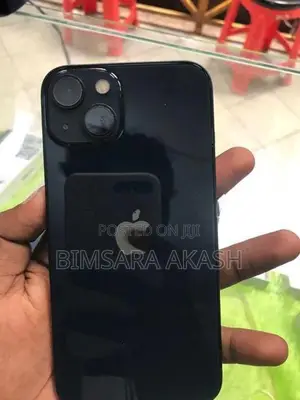 Apple iPhone 13 (Used)