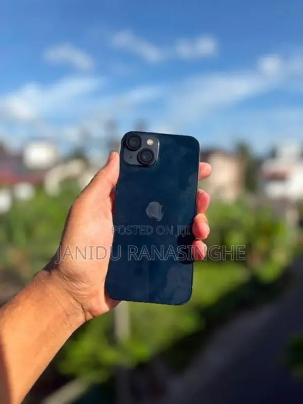Apple iPhone 13 128GB (Used)