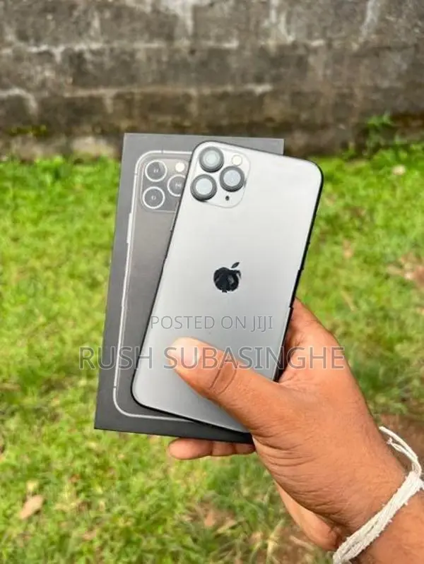 Apple iPhone 11 Pro 256GB (Used)