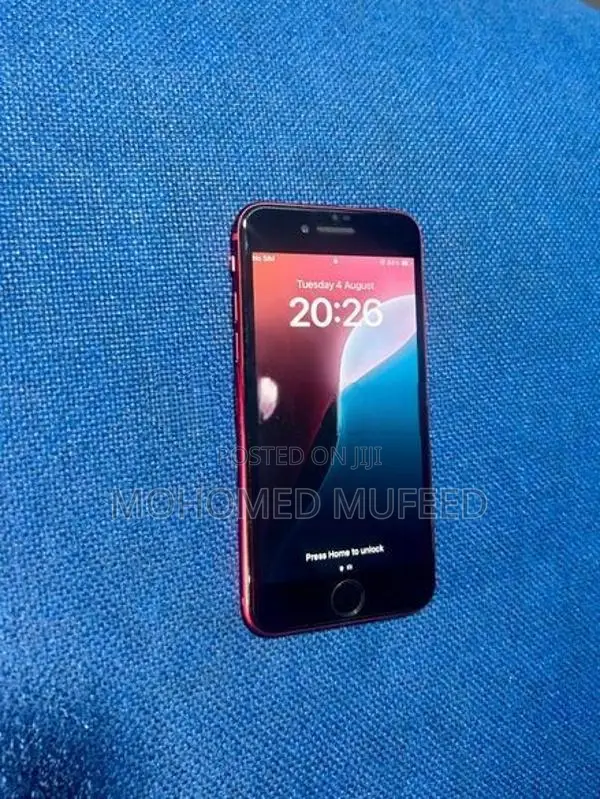 Apple iPhone SE 2 (Used)
