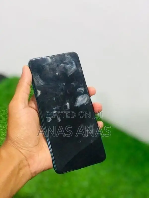 Vivo Y300 5G (Used)
