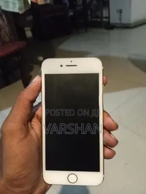 Apple iPhone 7 (Used)