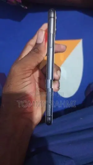 Apple iPhone 11 (Used)