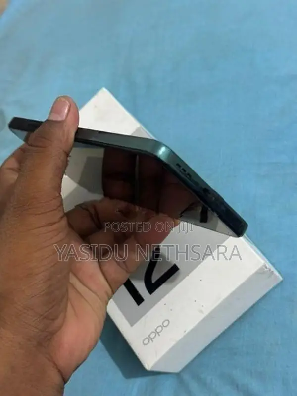 Oppo Reno 12 256GB (Used)