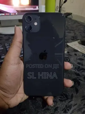 Apple iPhone 11 (Used)