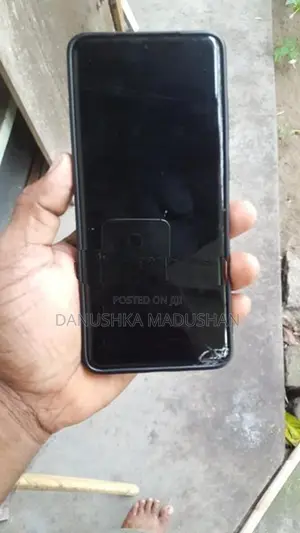 Samsung Galaxy S20 Ultra (Used)
