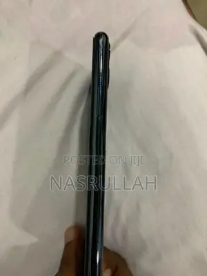 Apple iPhone 11 Pro Max (Used)