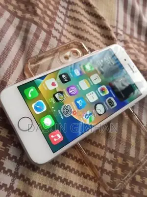 Apple iPhone 8 (Used)