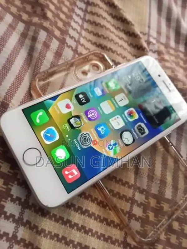 Apple iPhone 8 (Used)