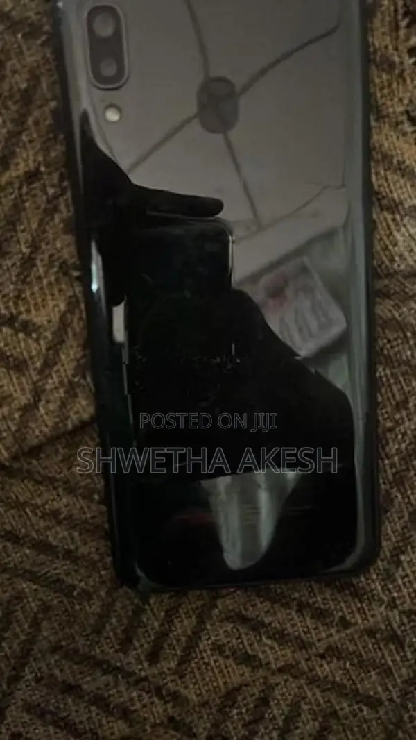 Samsung Galaxy A20 (Used)