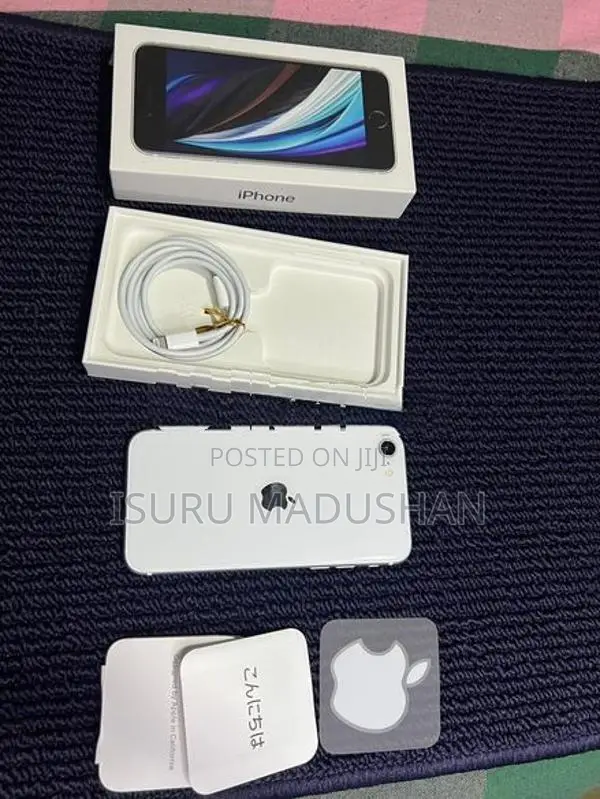 Apple iPhone SE 2 128GB (Used)