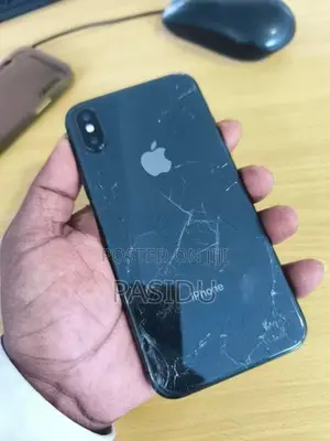 Apple iPhone X (Used)