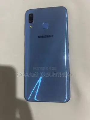 Samsung Galaxy A30 (Used)