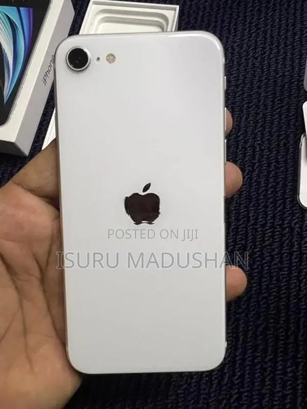 Apple iPhone SE 2 128GB (Used)