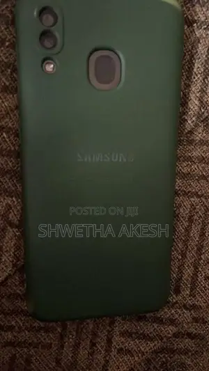 Samsung Galaxy A20 (Used)