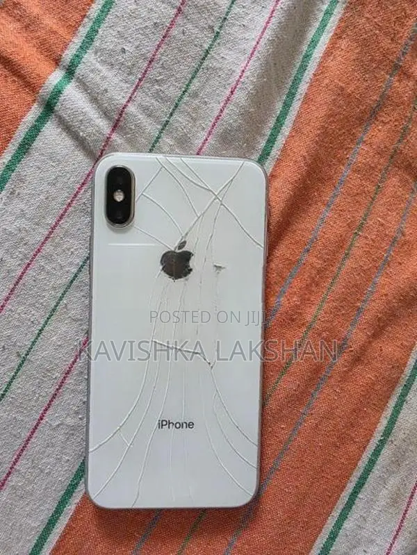 Apple iPhone X (Used)