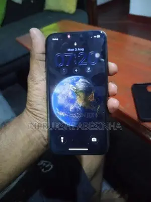 Apple iPhone 11 (Used)