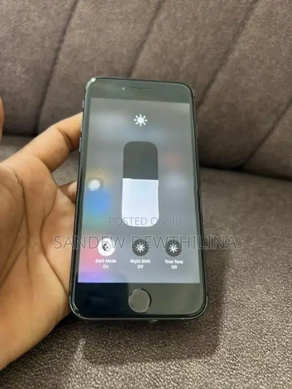 Apple iPhone 8 64gb (Used)