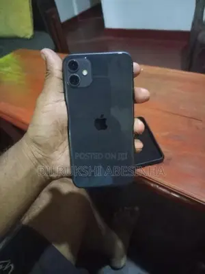 Apple iPhone 11 (Used)