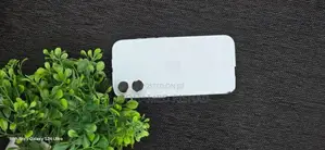 Apple iPhone 17 (Used)