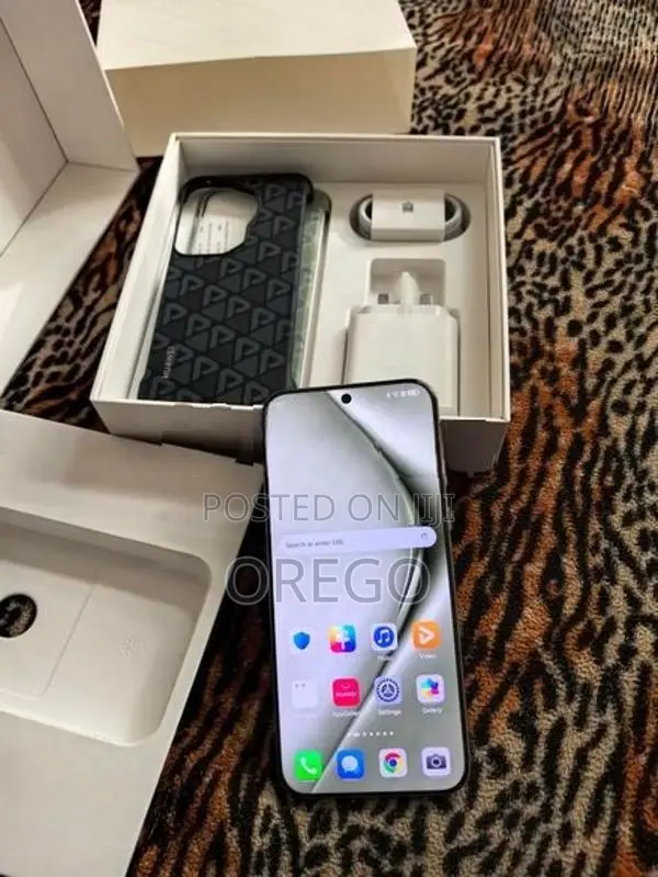 Huawei Pura 70 ultra 512 (Used)