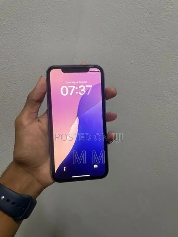 Apple iPhone 11 (Used)