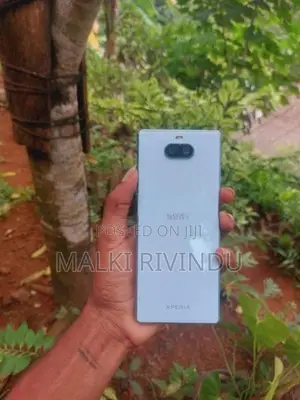 Sony Xperia 8 64GB (Used)