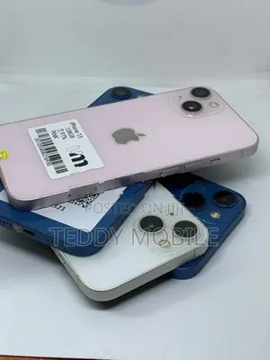 Apple iPhone 13 128GB (Used)