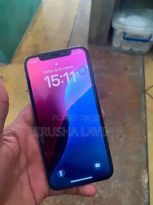 Apple iPhone XS (Used)