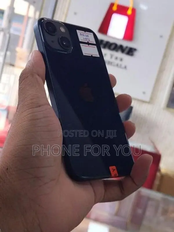 Apple iPhone 13 (Used)