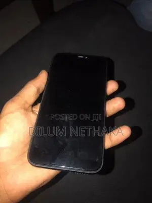 Apple iPhone 11 (Used)