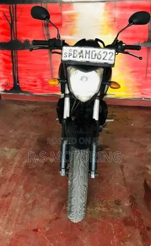 Yamaha FZ 2013 Motorbike (Used)
