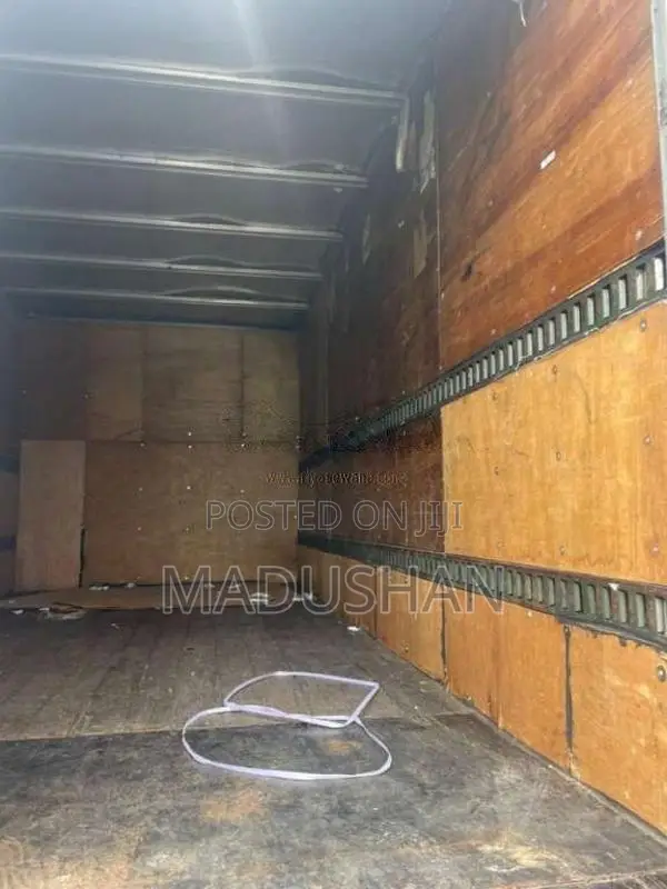 Nissan Ud 14 5 Full Body 2000 Lorry (Used)