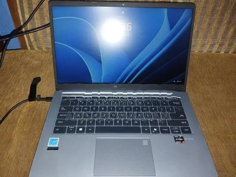 ASUS ExpertBook PM1503CDA