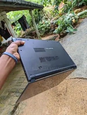 inspiron 15 3000 i3 8gen