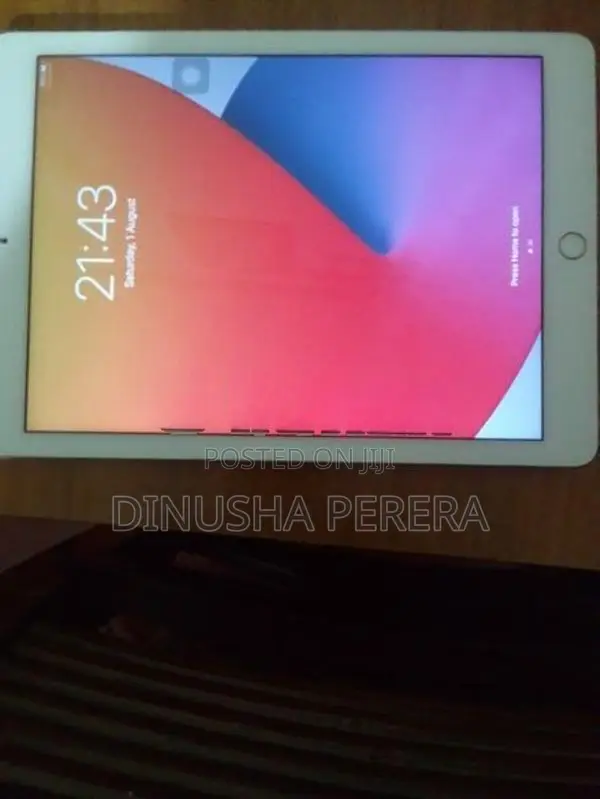 Apple iPad Air 2nd Gen 32GB Gold