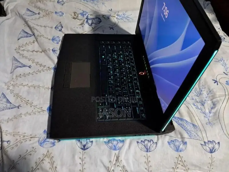 Alienware 15 R3 Gaming Laptop