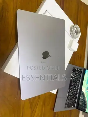 MacBook Air M2 15" Inch Full Set
