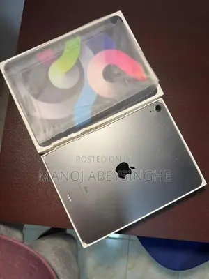 Apple iPad Air 4