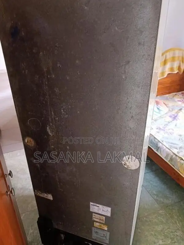 Sisil Bottle Cooler (240 L)