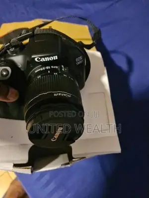 Canon DSLR EOS 1300D